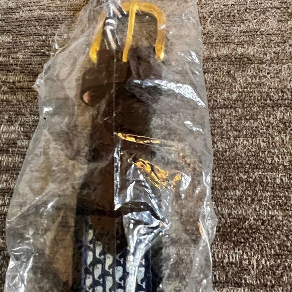 NWT Vineyard Vines Boys classic Whale Canvas Club Belt Sz 24 (22W) Host … - Picture 5 of 6